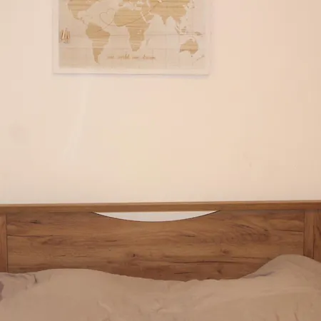 Sleeps 2 With Free Parking 公寓 塞萨洛尼基